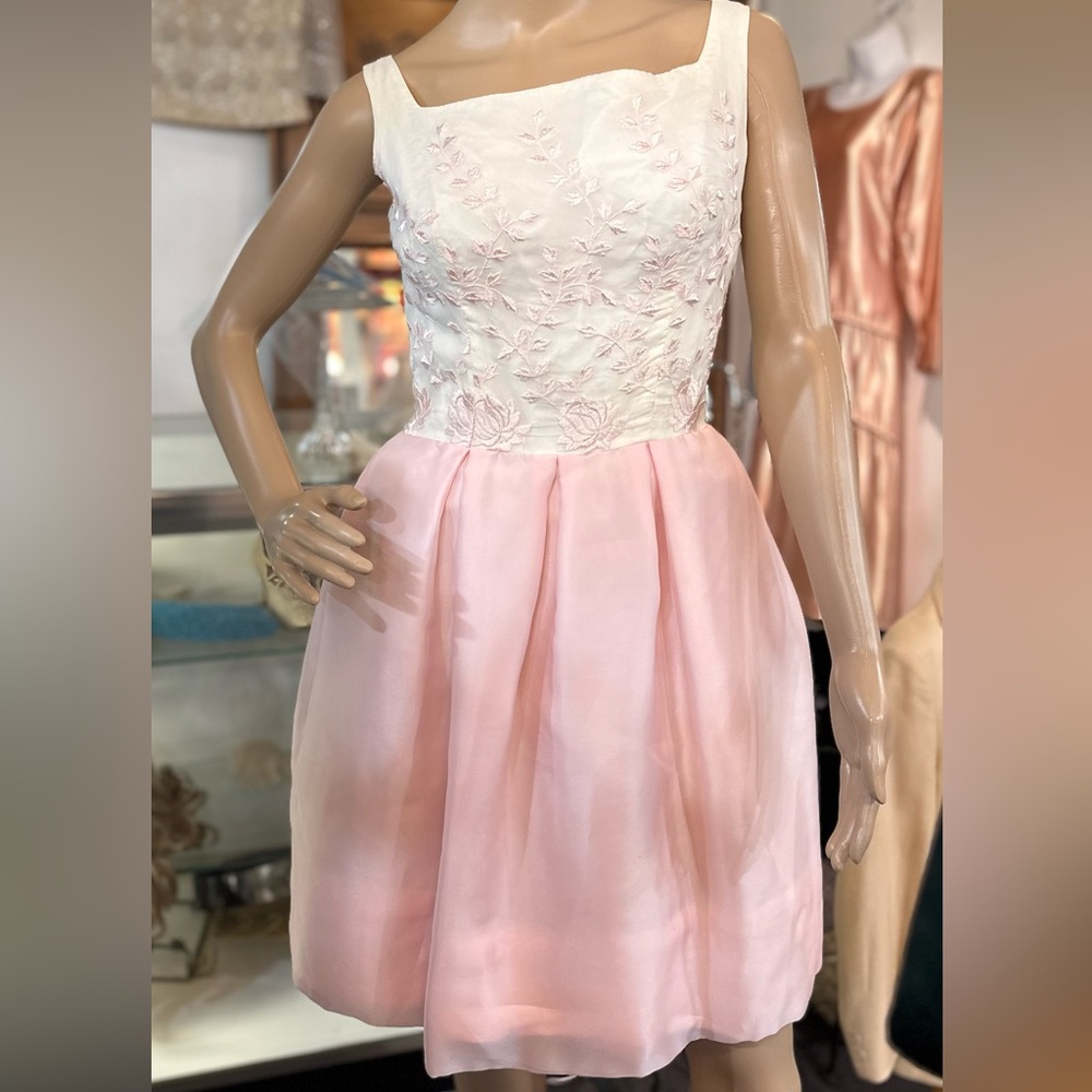 Barbie 60s Era Party Dress, Floral Embroidered Bodice & Poof Skirt - Picture 2 of 11